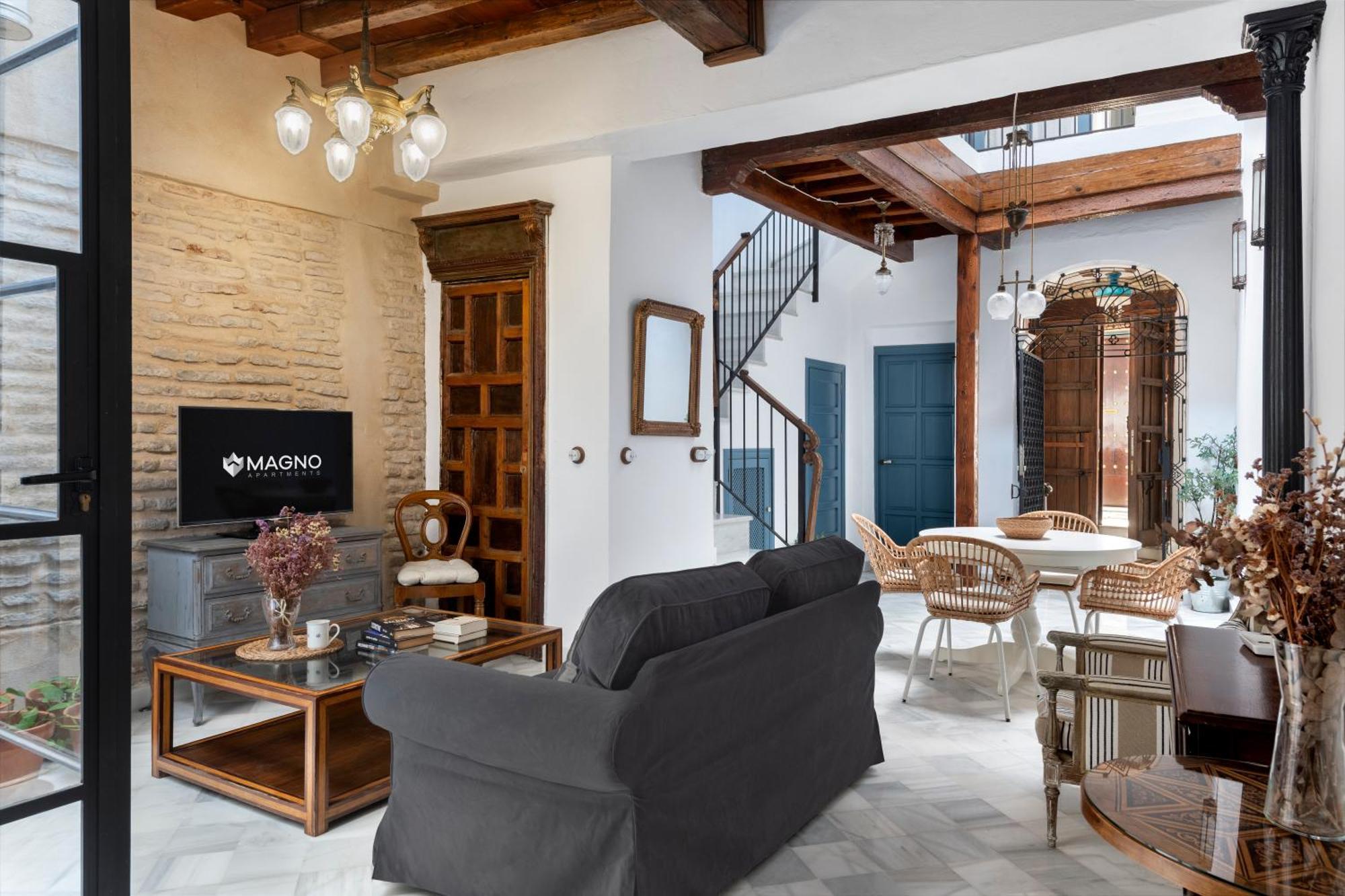 Magno Apartments Virgenes Luxury House Siviglia Esterno foto