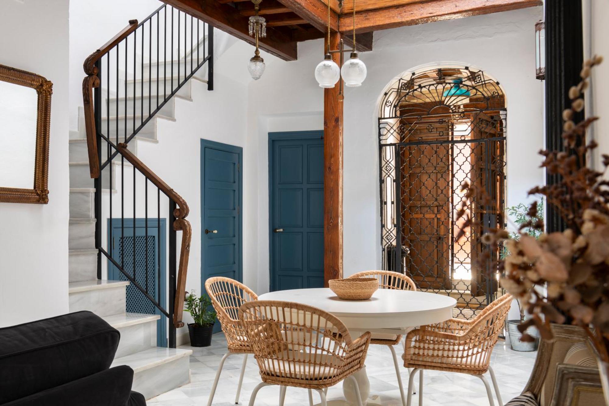 Magno Apartments Virgenes Luxury House Siviglia Esterno foto